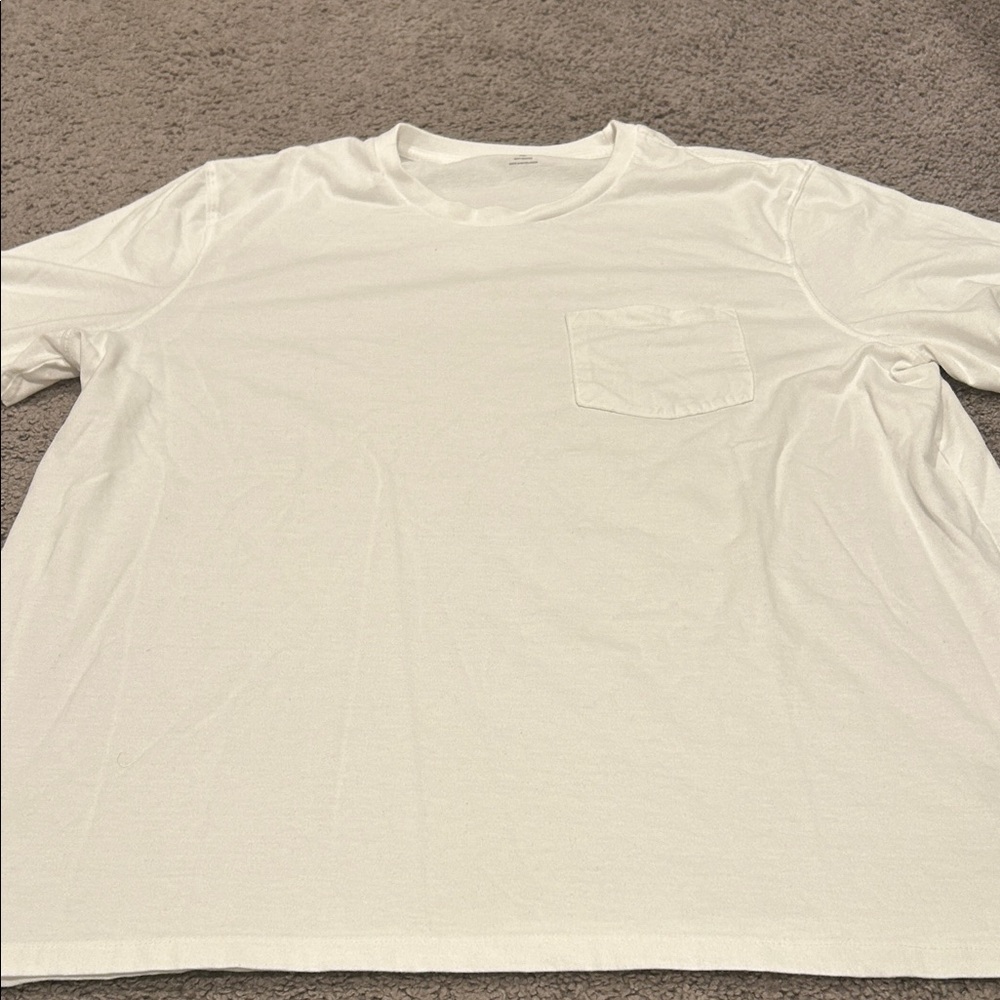 Old Navy White Short Sleeve Tee